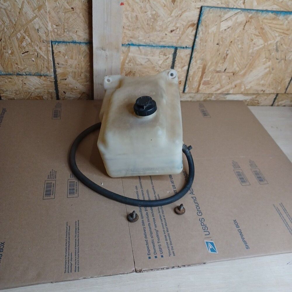 Genuine GM Radiator Coolant Overflow Expansion Tank 1988-2000 Trucks - 15523570